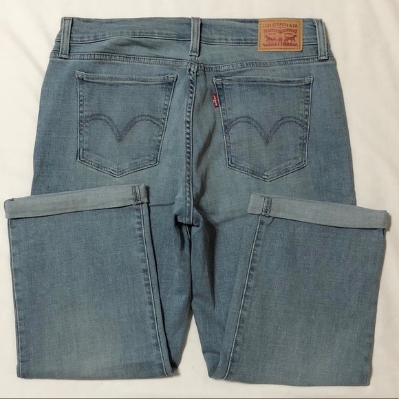 Levi’s Women’s Light Wash Stretch Capri Jeans - 29 - Picture 8 of 16